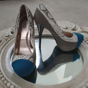 Women's pumps